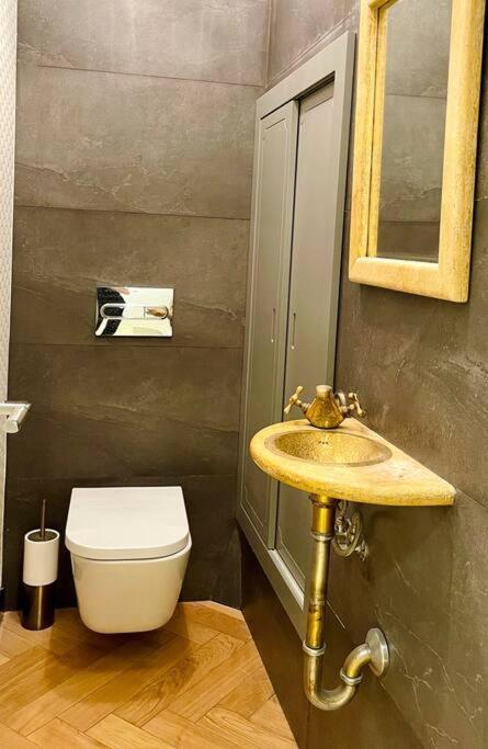 Appartement Elegant 4 Pieces Au Coeur Du Artiste Parijs